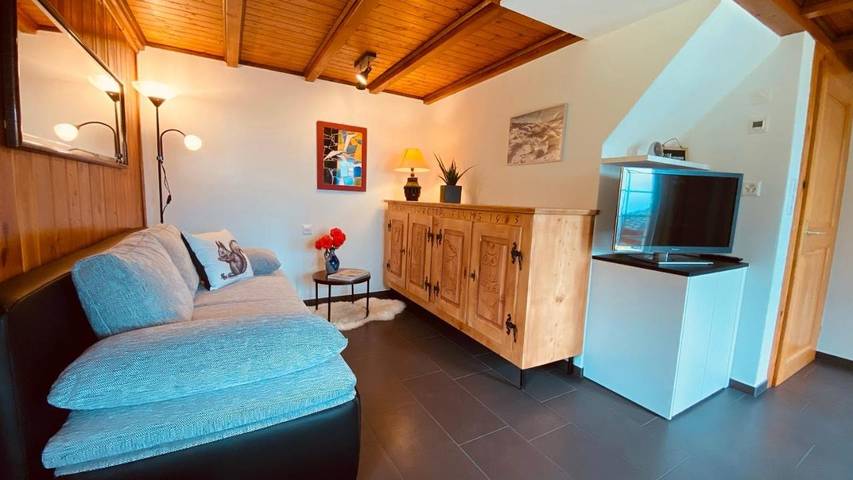 Ferienwohnung für 5 Personen, mit Terrasse und Garten sowie Ausblick