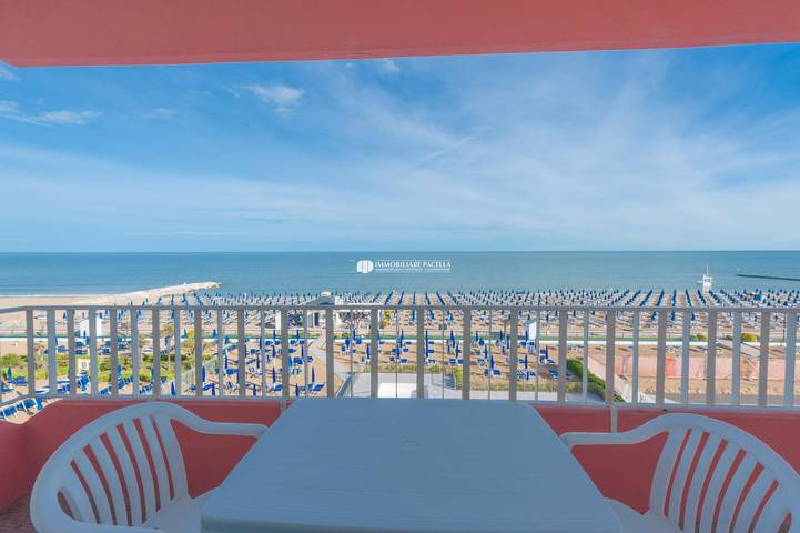 Ferienwohnung für 6 Personen, mit Balkon und Pool in Lido di Jesolo - 2