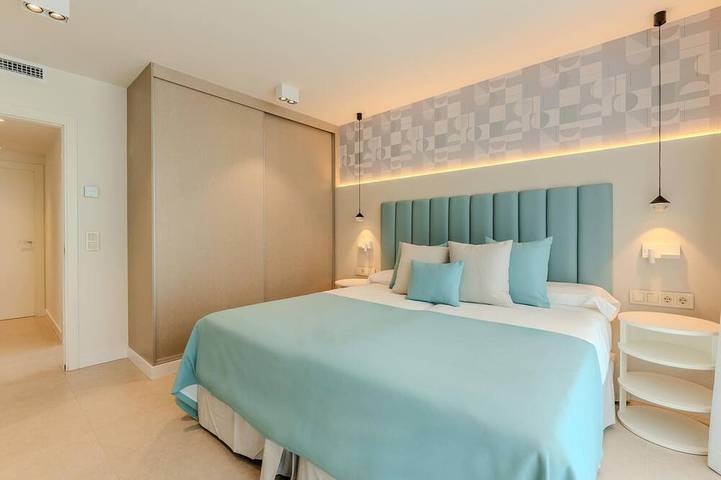 Entire apartment, Apartment 3 bedroom | max 7 people | mountain view in La Caleta, Adeje
