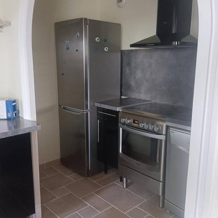 Gîte pour 4 personnes, avec jardin et vue, animaux acceptés à Thizy-les-Bourgs - 4