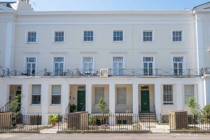 Ganze Wohnung, Ferienwohnung für 2 Personen mit Garten in Cheltenham, Gloucestershire