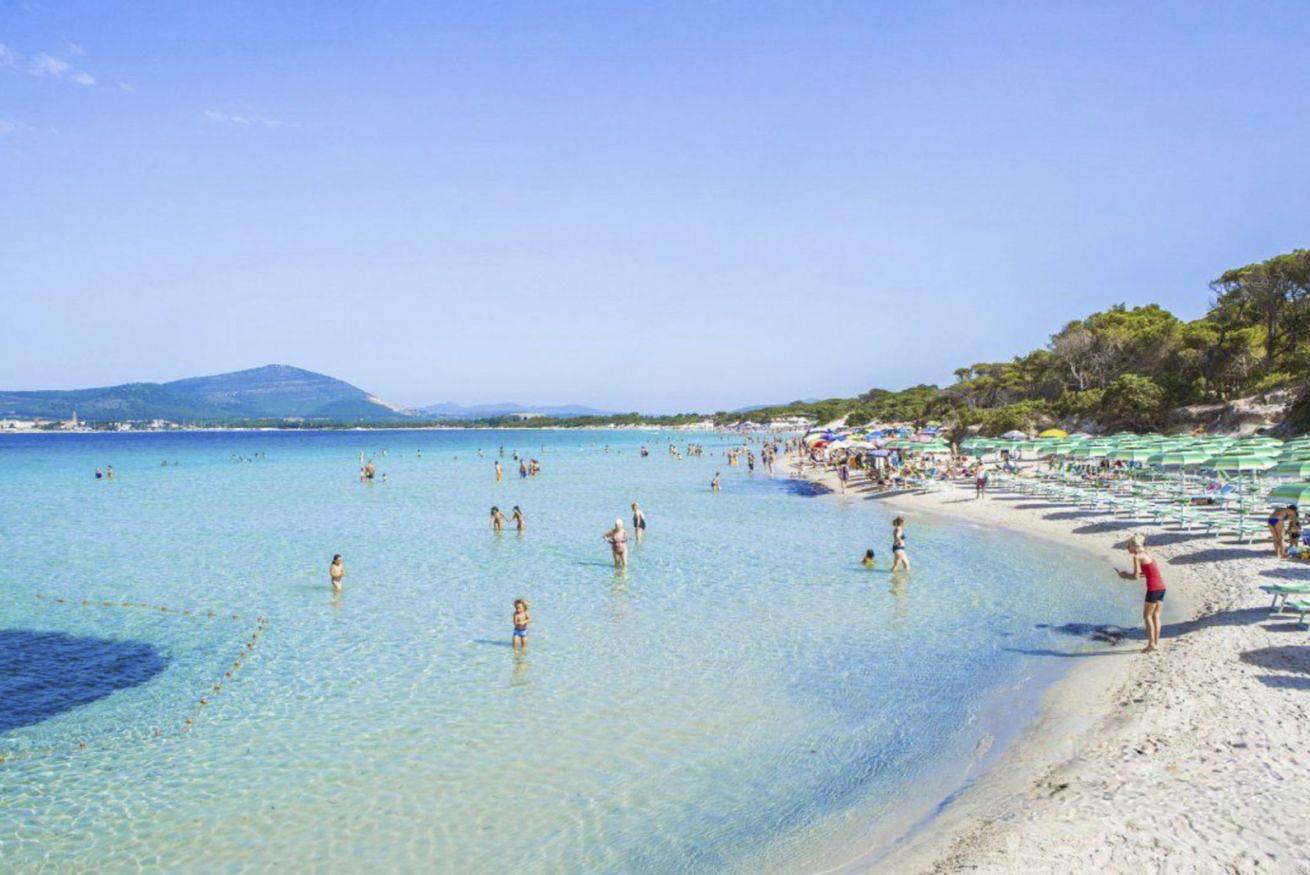 Apartamento entero, Villa Le Dune a few steps from the sandy beach of Maria Pia  in La Pietraia, Alguer