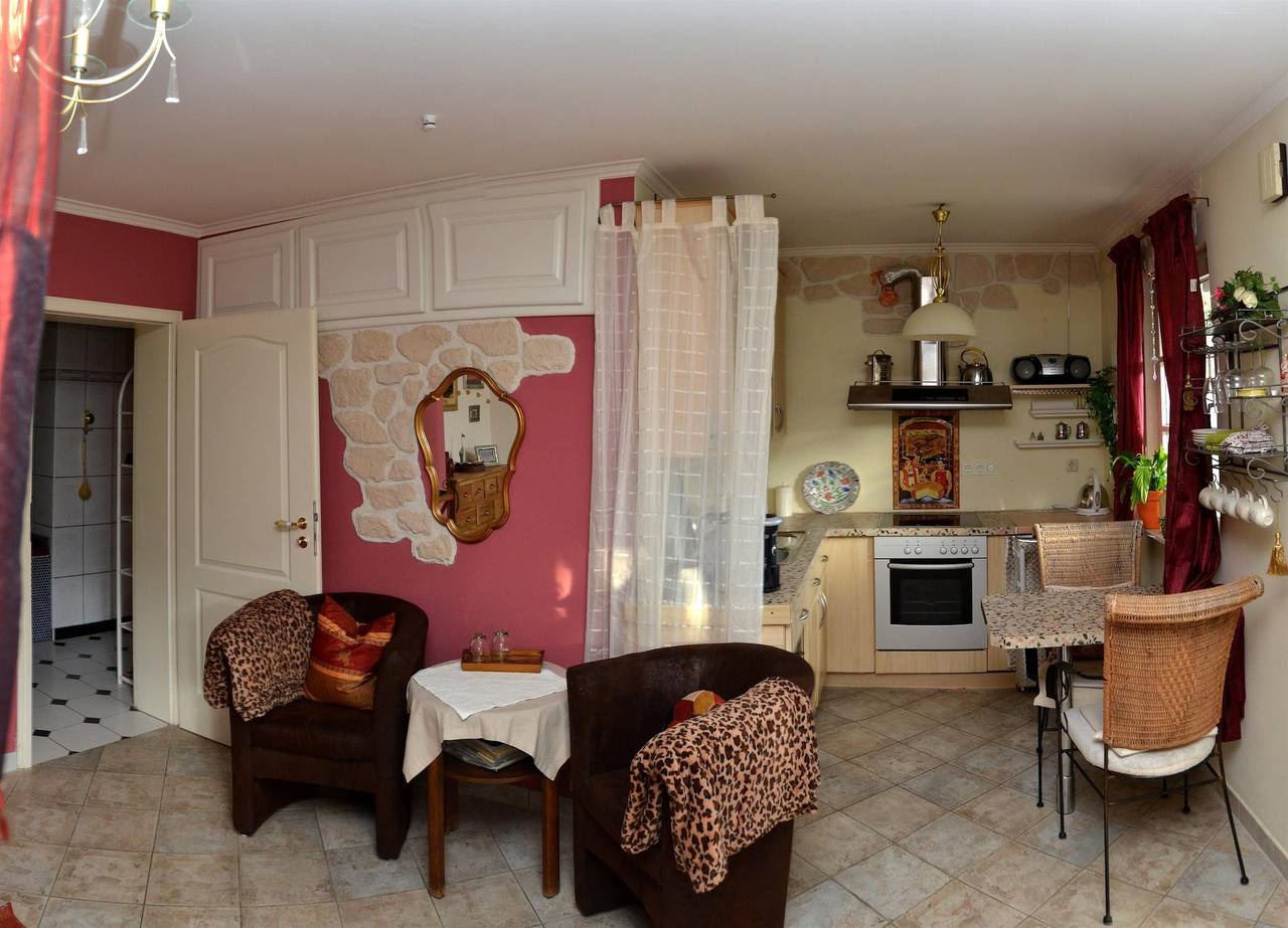 Ganze Ferienwohnung, Ferienhaus, Dusche, Wc, Wohn-/Schlafraum in Odernheim am Glan, Pfälzer Bergland