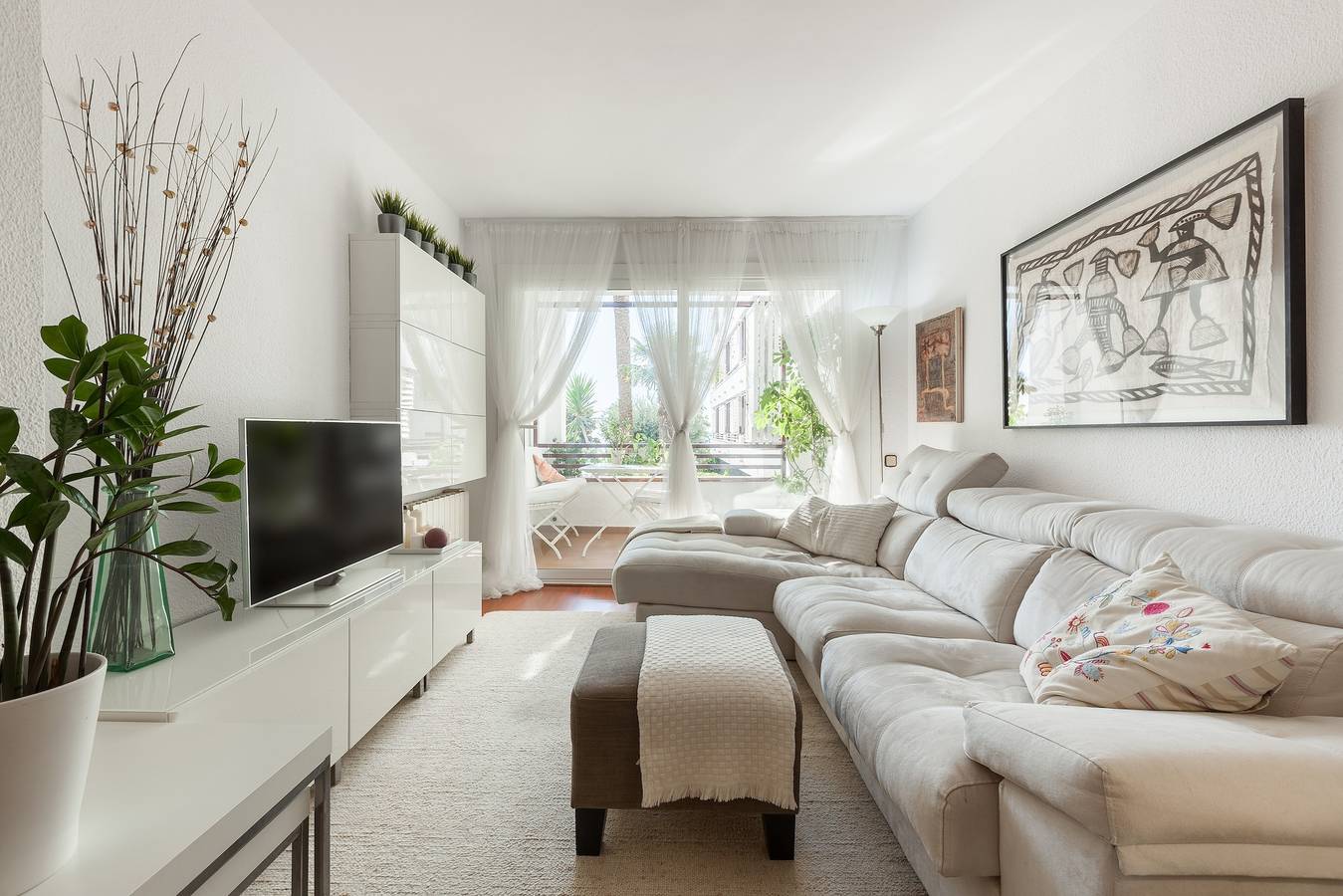 Apartamento entero, Apartamento con vista a mar y piscina de agua salada compartida y Wi-Fi in Canet de Mar, Costa del Maresme