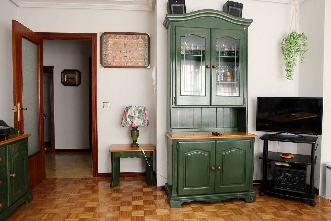 Ganze Wohnung, Gemütliche Ferienwohnung mit WLAN, Badewanne und Zugang zum Strand – Langzeitaufenthalte willkommen! in Luanco, Gozón
