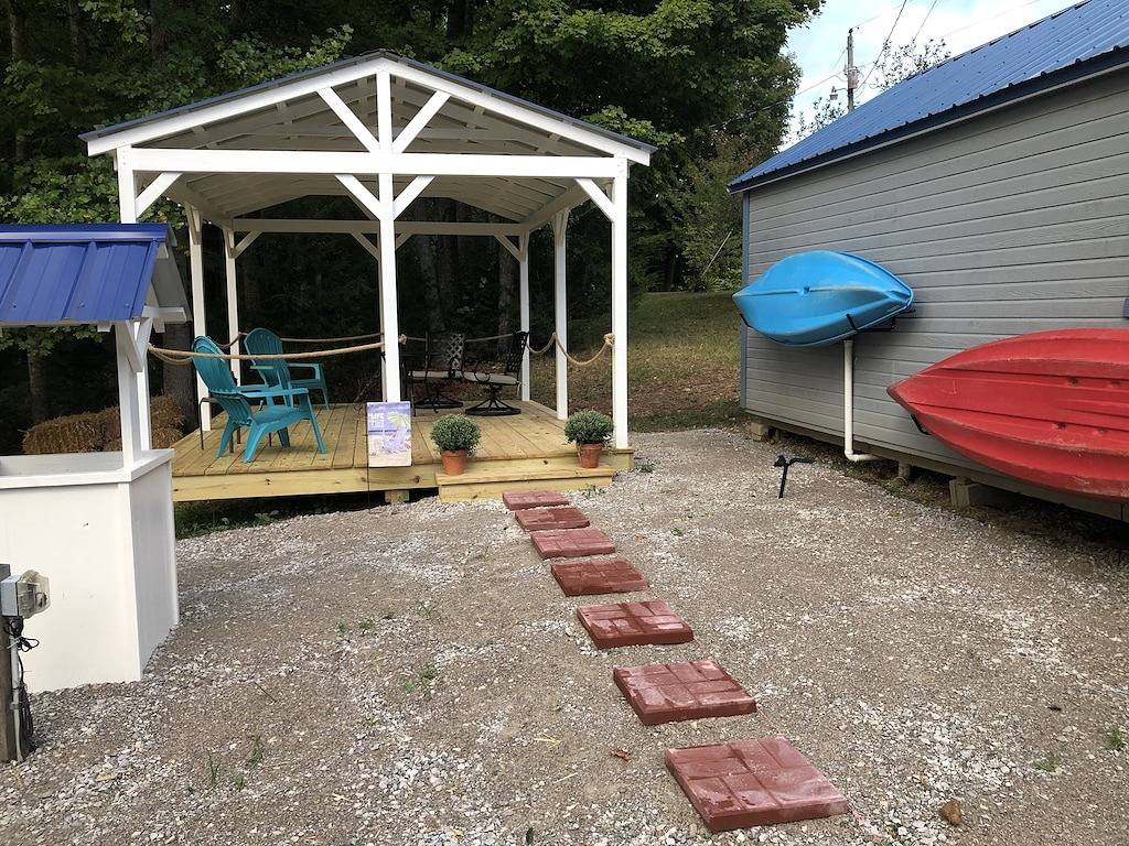Ganze Wohnung, Tinyhouse Lakeview Cottage with a Million Dollar View!! in Lake Cumberland