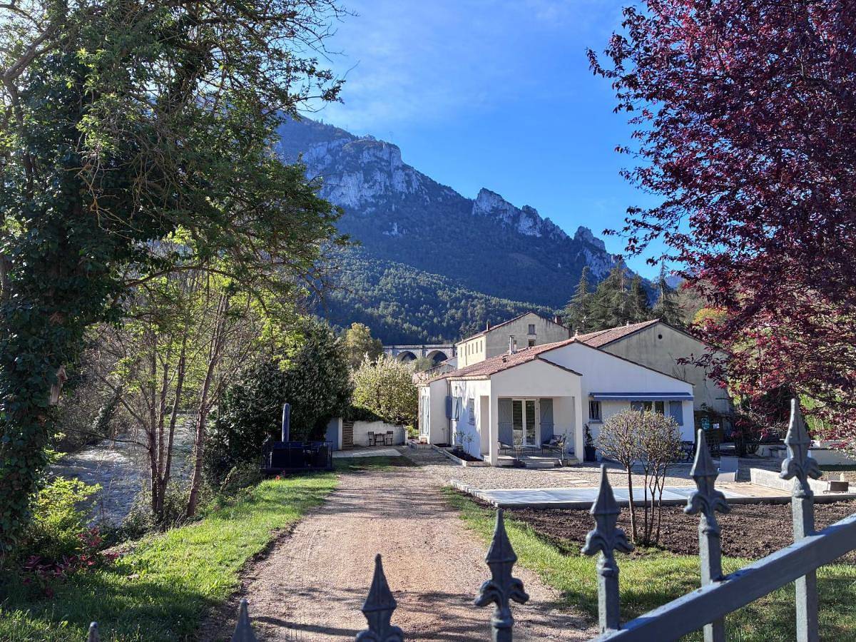 Private riverside villa with breathtaking views in Axat, Parc naturel régional Corbières-Fenouillèdes