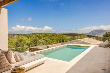 Villa für 2 Personen, mit Terrasse und Pool in Kefalonia