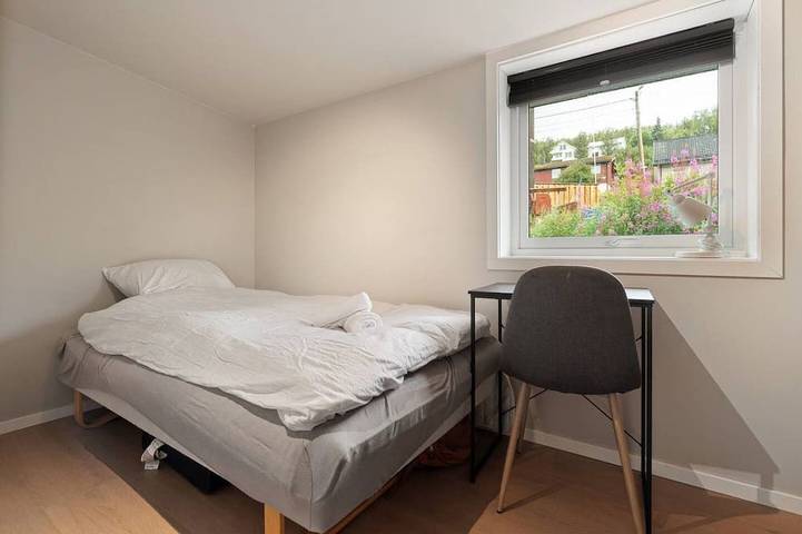 7Br Home nearby Ski, Swim, City and Aurora View in Tromsø