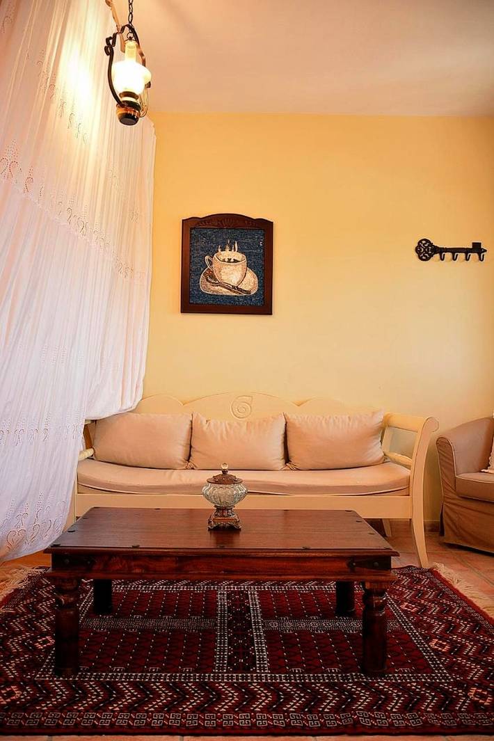 Location de vacances pour 4 personnes, avec vue et jardin dans Palekastron - 2