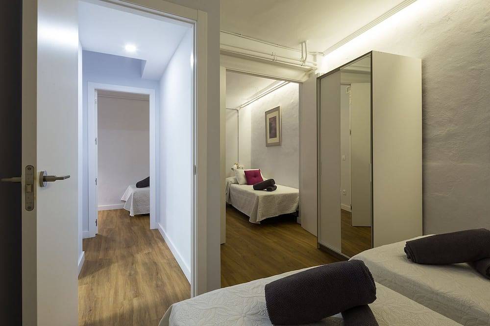 Ganze Wohnung, 1-bedroom for 4 guests, free parking in Los Remedios, Sevilla