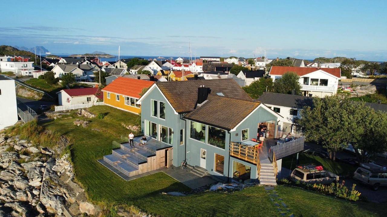 Exclusive 5 bedroom 3 bathroom in Henningsvær, Vågan