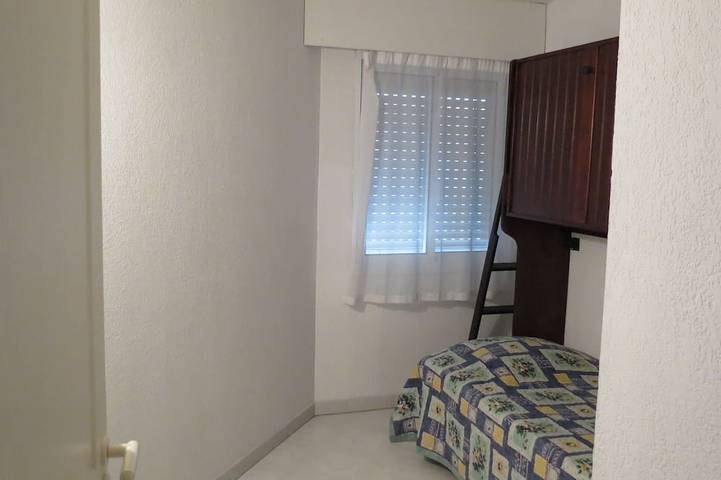 Gîte pour 5 personnes, avec terrasse dans Office De Tourisme Cavalaire - 3