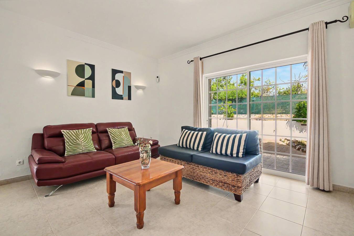 Villa 'Cordyline' com Piscina Privada, Wi-Fi e Ar Condicionado in Guia, Distrito de Faro