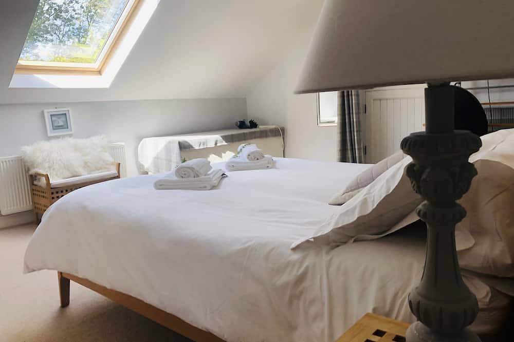 Beautiful Mews Lodge, in the countryside, 0.8 mile from town centre. in Kinsale, County Cork