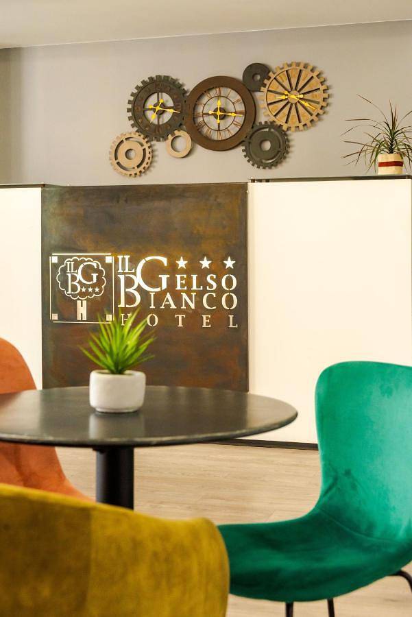 Appartamento per 3 persone, con panorama e piscina nonché giardino a Misterbianco