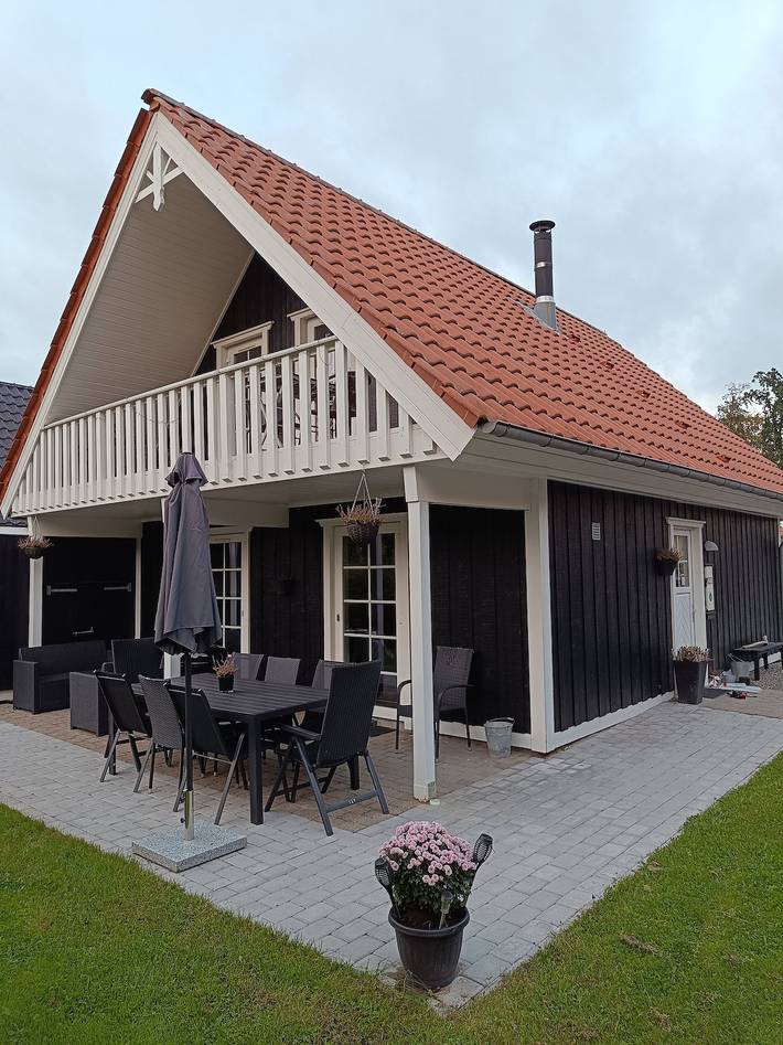 Ferieudlejning for 8 personer, med Balkon og Terrasse såvel som Børnepool og Sauna i Gråsten