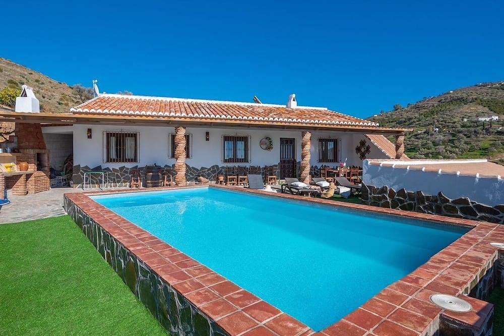 Casa vacanza a Cómpeta a partire da 127€ a notte