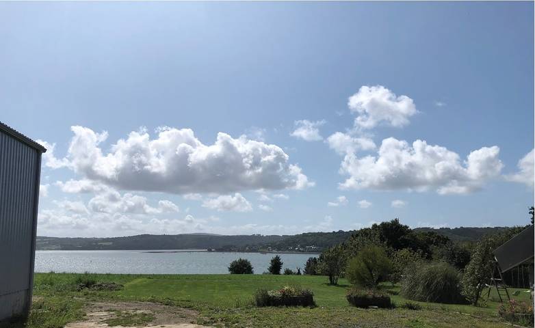 Gîte pour 4 personnes, avec terrasse et jardin dans le Finistère