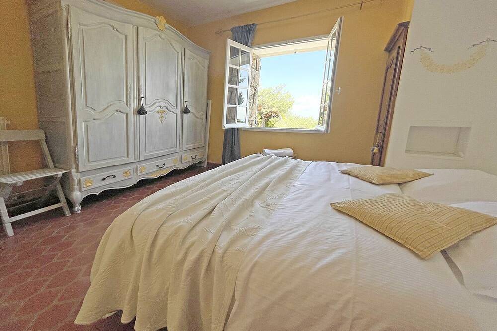 Villa Tarentelle - beautiful mas for 6pax. with amazing view in Tourtour, Region de Draguignan