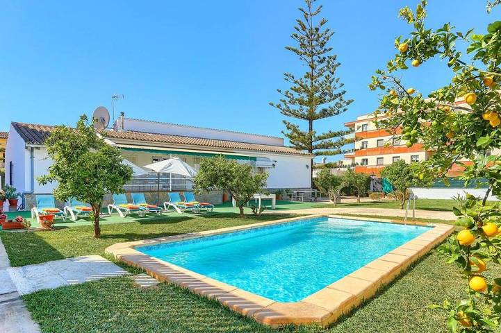 Chalet para 6 personas, con jardín - 1