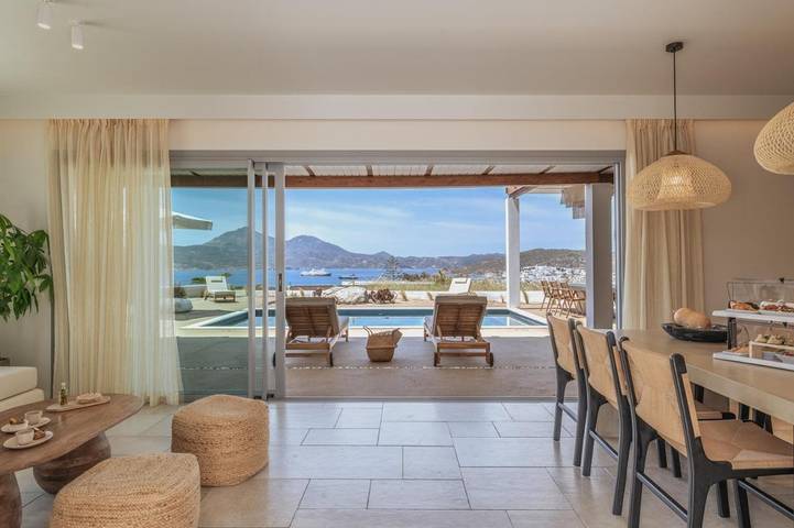 Villa pour 4 personnes, avec vue ainsi que jardin et piscine dans Milos - 4