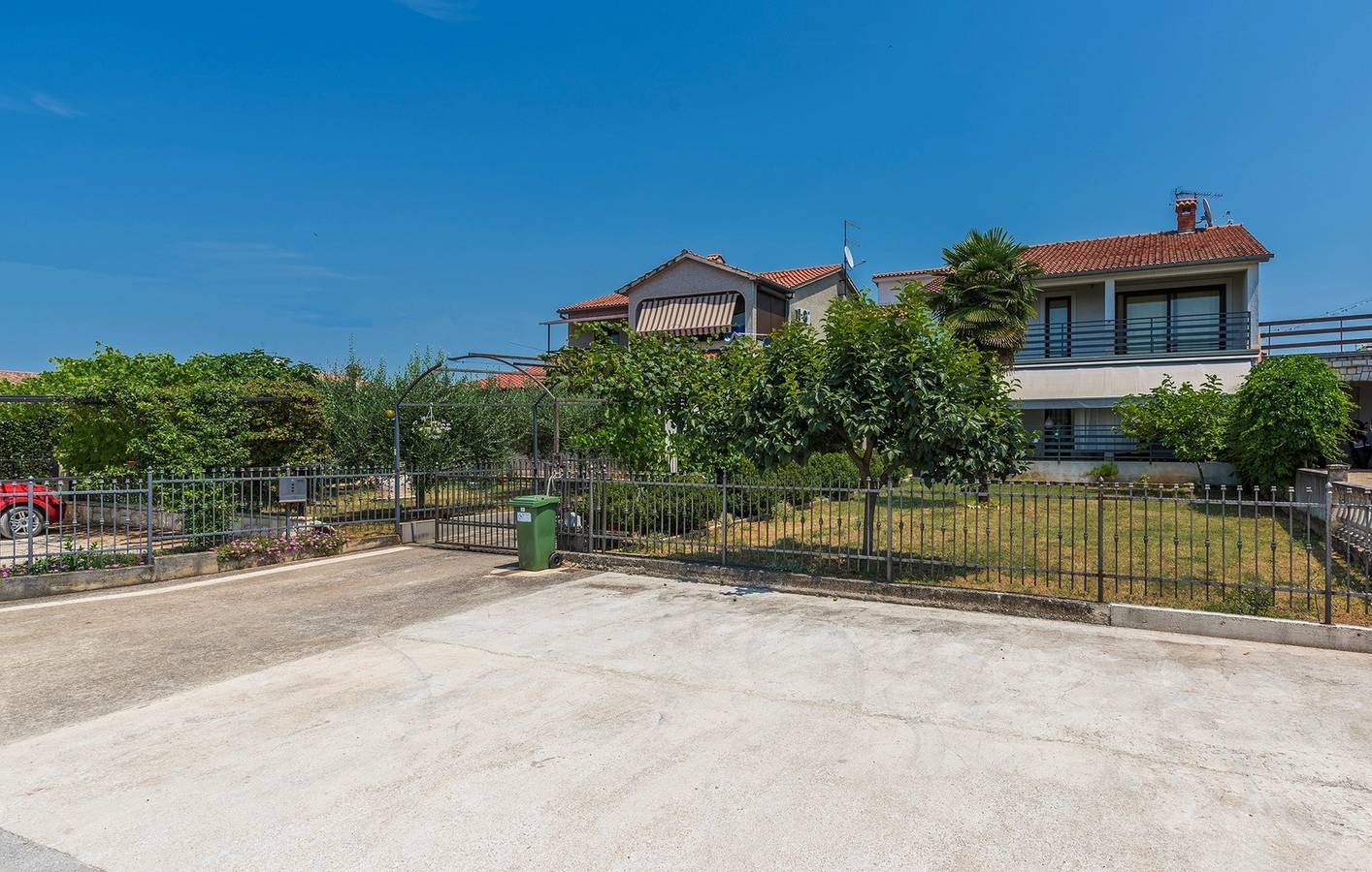 Ganze Wohnung, Ferienwohnung Green mit Balkon in Nova Vas, Porec und Umgebung