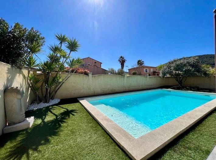 Maison d’hôte pour 6 personnes, avec terrasse ainsi que jardin et piscine