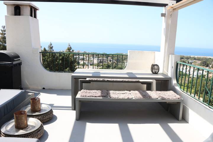 Vakantieappartement voor 7 personen, met kinderzwembad en terras in Urbanizacion Calahonda