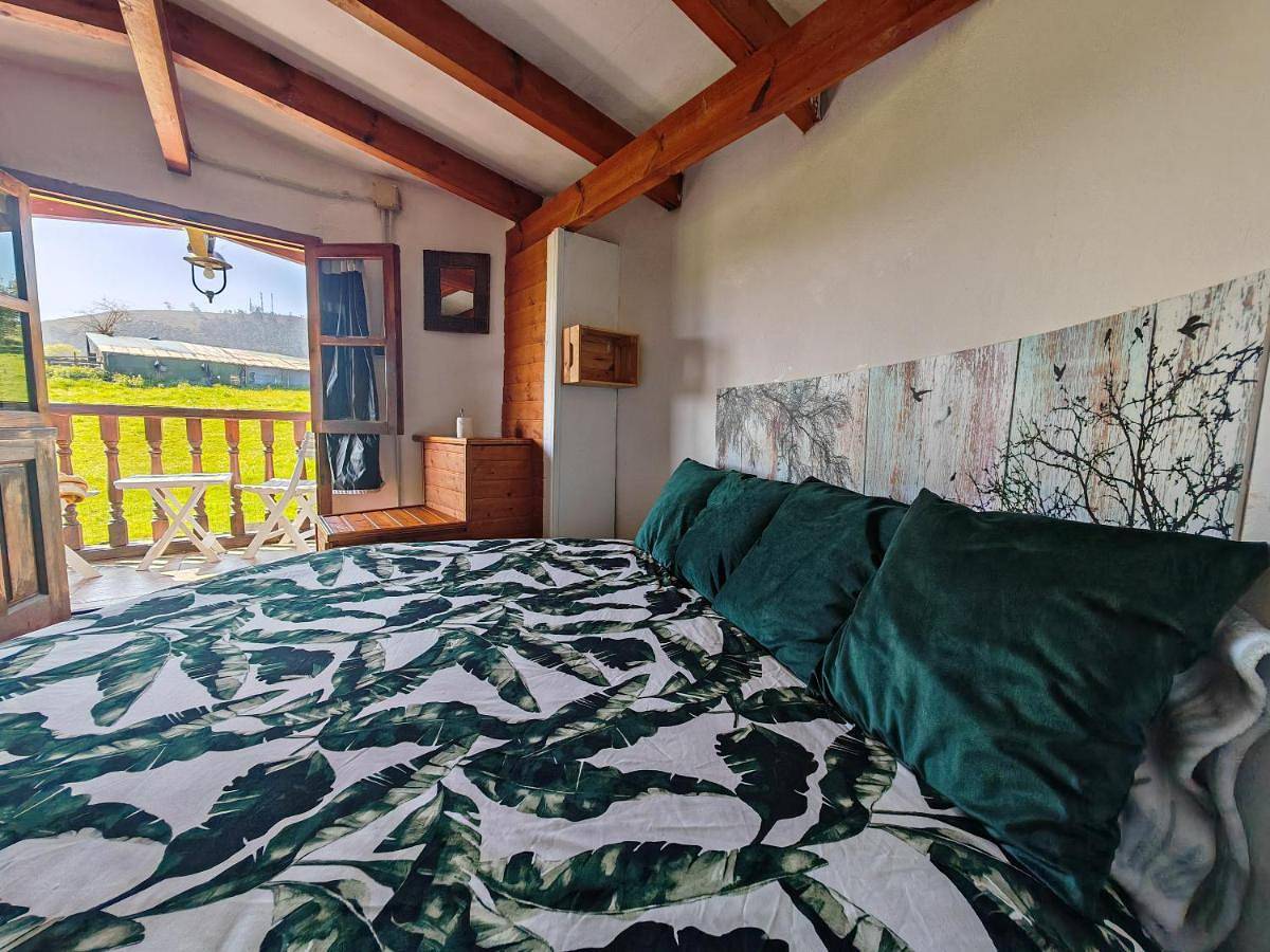 Two-Bedroom House in Valdáliga, Oyambre