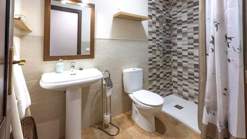 Chalet para 8 personas, con piscina en Parque Natural Sierras Subbéticas - 4