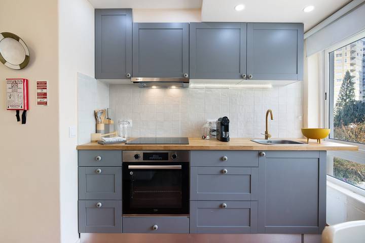 Entire apartment, Apartamento Davasa – Close to the Beach in Armação de Pêra (costa), Armação de Pera