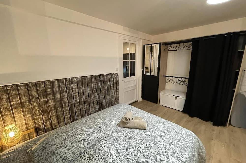Ganze Wohnung, Villa Gaby~ 2 Pers ~ Jardinet in Pau, Béarn