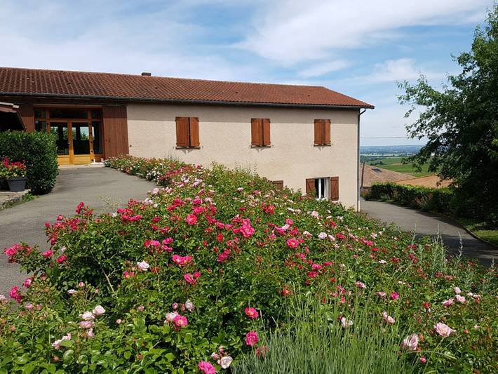 Gîte pour 18 personnes, avec Terrasse dans Rhône