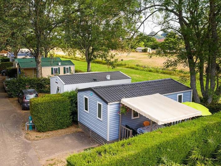 Camping pour 5 personnes, avec Terrasse dans Massif central