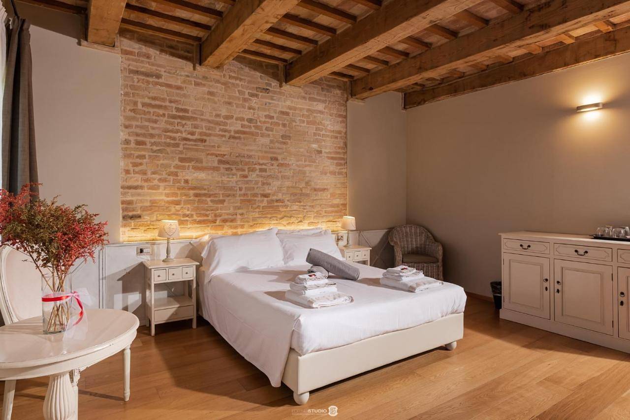 Villa Anitori Prestige Relais & Spa in Loro Piceno, Provincia di Macerata