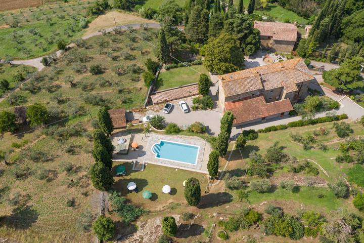 Chalet para 12 personas, con jardín y piscina además de vistas al lago y balcón - 1