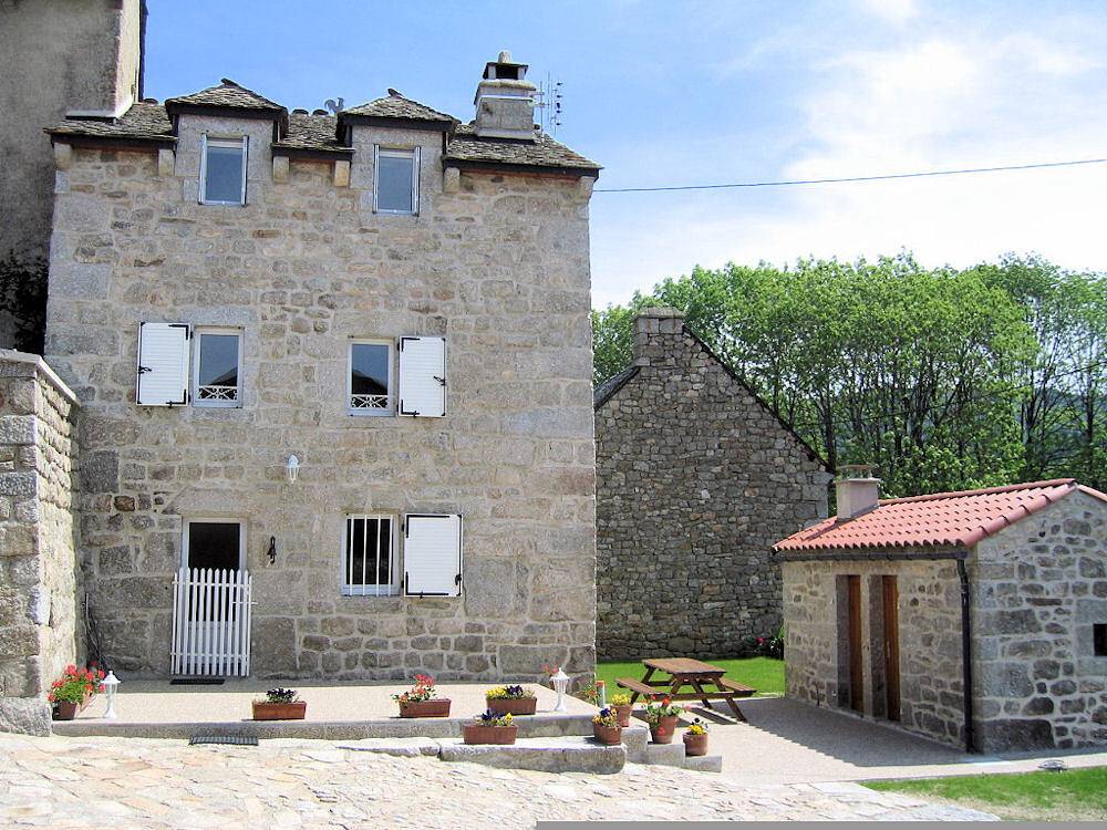 Gîte 3 étoiles et 3 épis, confort et charme en Lozère in Le Malzieu-Forain, Région de Mende