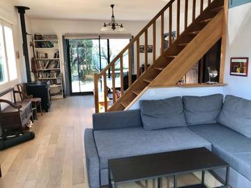 Location de vacances pour 7 personnes, avec jardin et terrasse, animaux acceptés dans Plage du Béchet