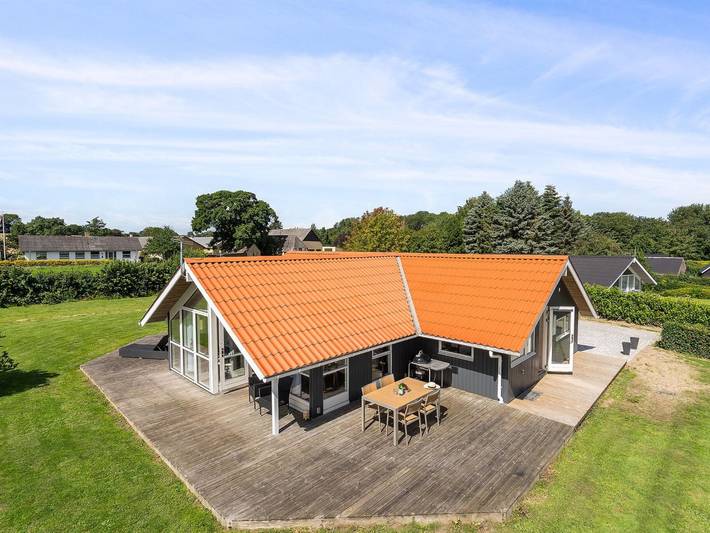 Ferienhaus für 6 Personen, mit Whirlpool und Terrasse sowie Sauna in Mommark