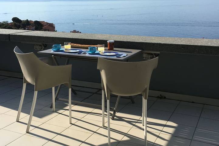 Appartement de vacances pour 2 personnes, avec jardin et piscine à Cap-d'Ail