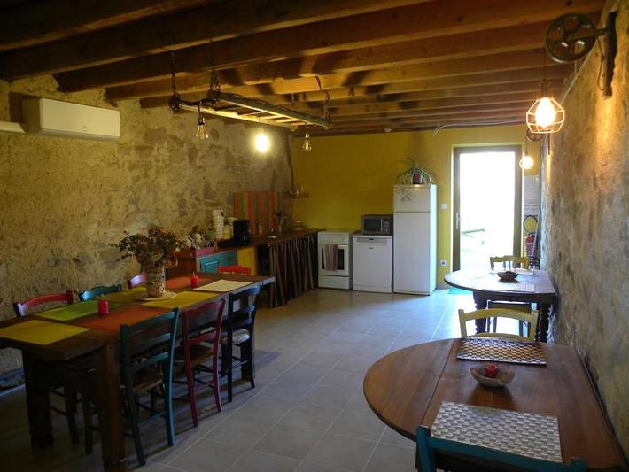 Maison d’hôte pour 8 personnes, avec jardin ainsi que vue et terrasse dans Allier - 2