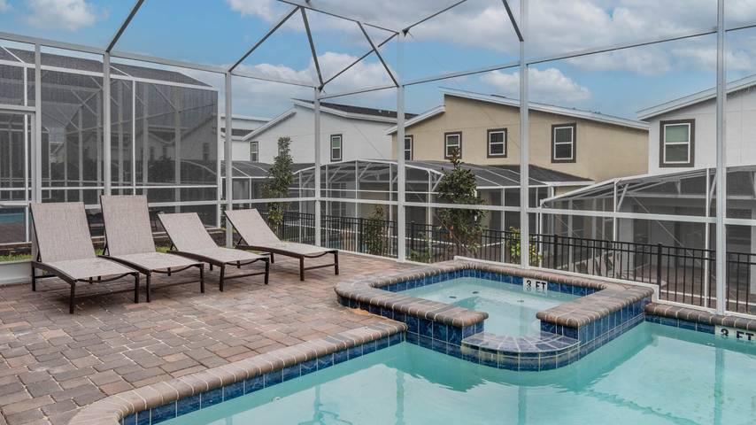 Villa for 18 people, with children pool and pool as well as yard, kid friendly in Davenport (FL)