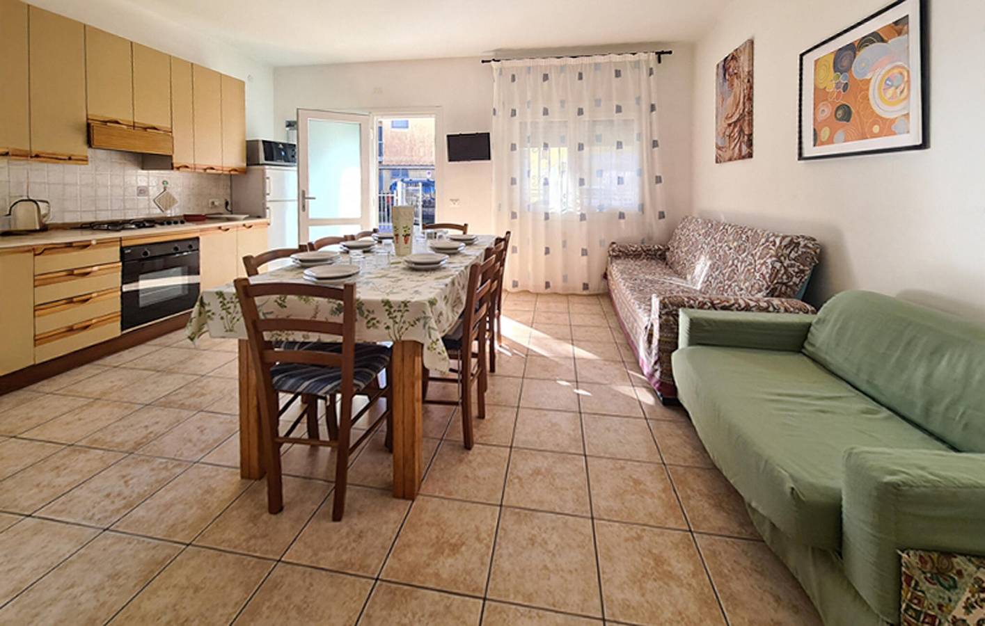 Ganze Ferienwohnung, Gemütliche Strandwohnung mit Fernseher, Klimaanlage, Küche und Parkplatz in Rosolina Mare, Polesine