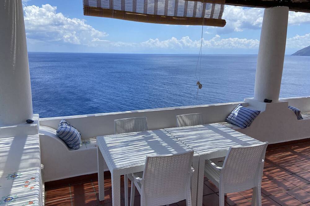 Eolian House Sole - Unique sunrise in Lipari