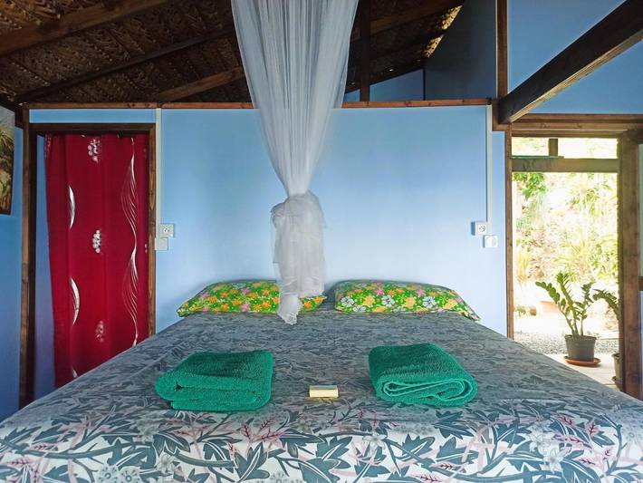 Maison d’hôte pour 2 personnes, avec jardin ainsi que terrasse et vue, animaux acceptés dans Huahine - 2