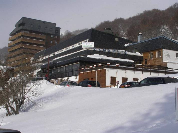 Hôtel pour 2 personnes, avec terrasse ainsi que sauna et jacuzzi, animaux acceptés