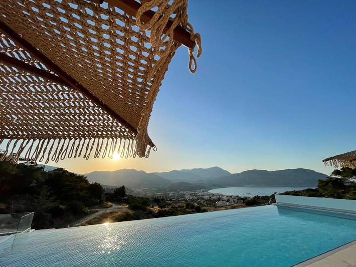 Vakantieappartement voor 2 personen, with tuin and terras as well as zwembad op Karpathos