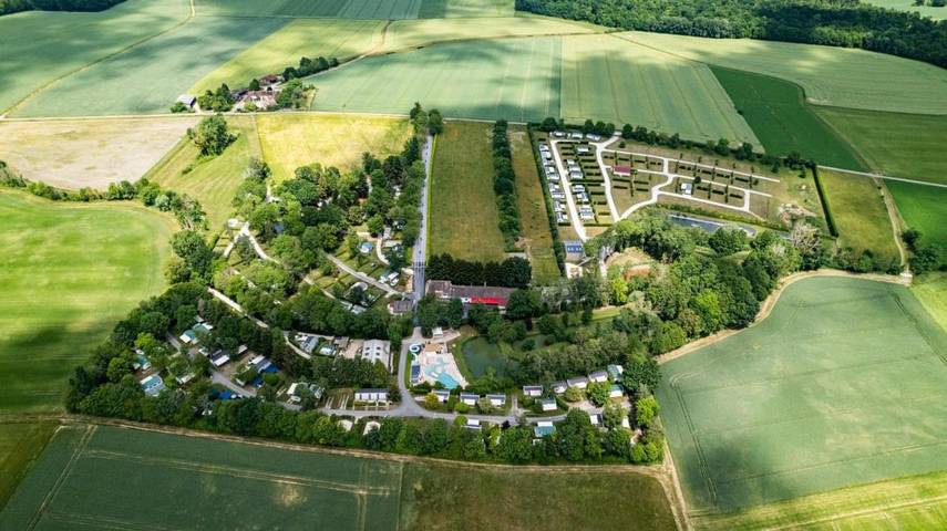 Gîte pour 6 personnes, avec Terrasse et Piscine dans Seine-et-Marne