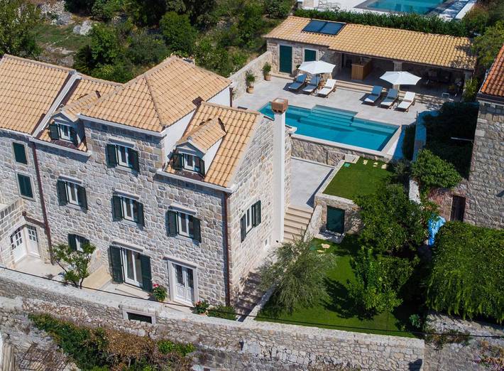 Location de vacances pour 6 personnes, avec terrasse et piscine à Cavtat - 4